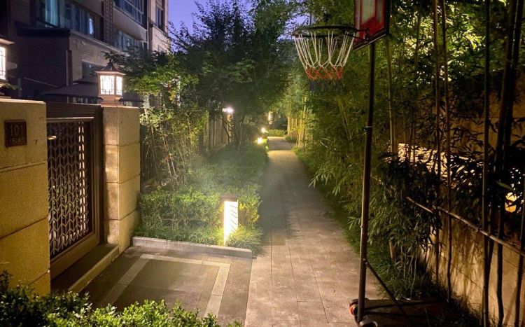 買一樓帶院子帶花園的房子好嗎,有哪些優點缺點-成都青望園林景觀設計公司-1 買一樓帶院子帶花園的房子好嗎,有哪些優點缺點-成都青望園林景觀設計公司-1